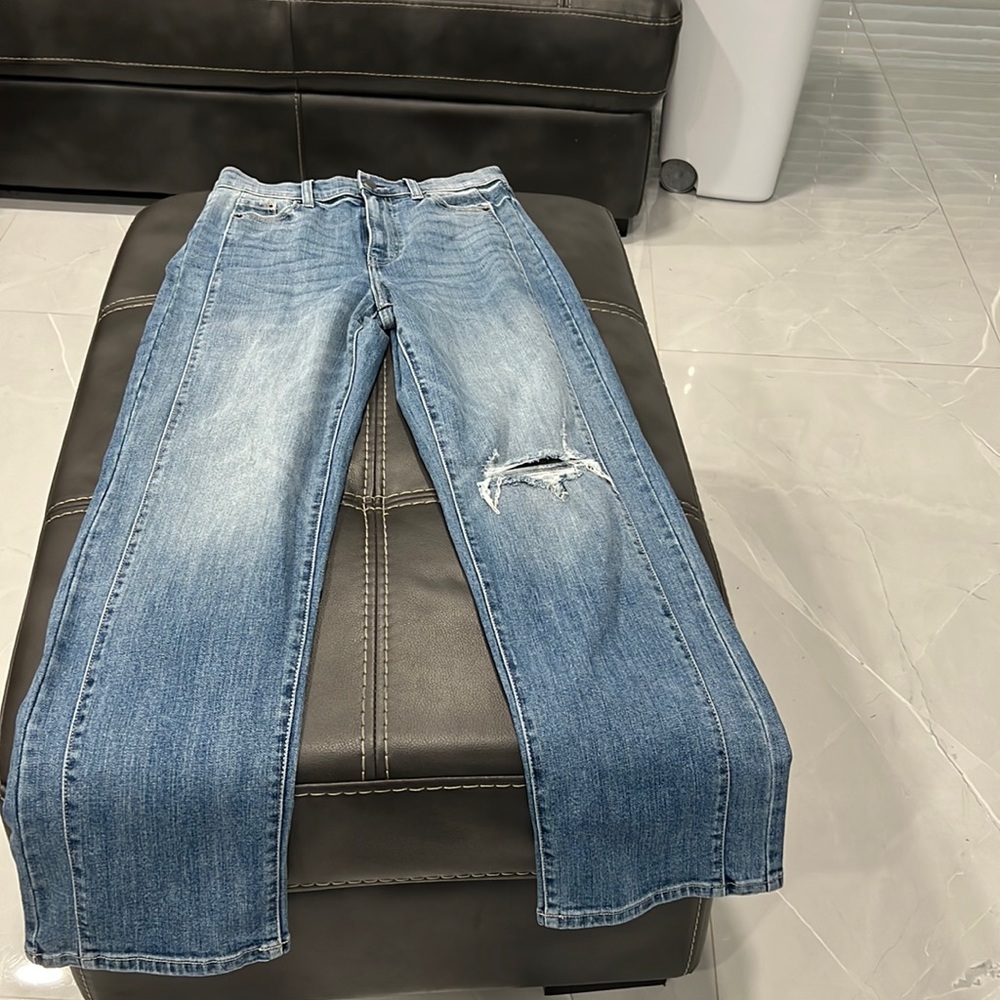 Fashion Nova “Of Two Minds Ripped Straight Leg Jean”